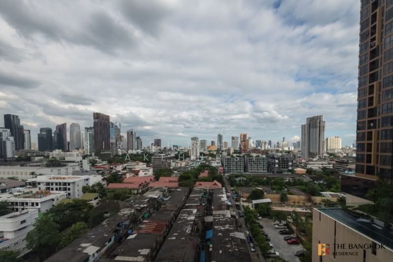 Oka Haus Sukhumvit 36, Bangkok