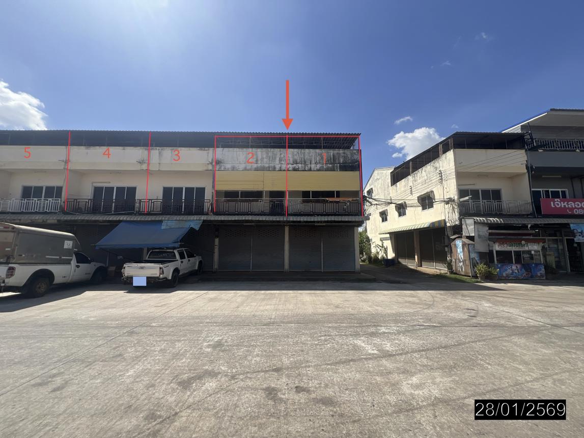 Commercial House in Leung Nok Tha, Yasothon