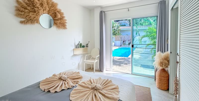 Freehold 3BR Pool Villa with Jacuzzi in Maenam Koh Samui Investment, Surat Thani