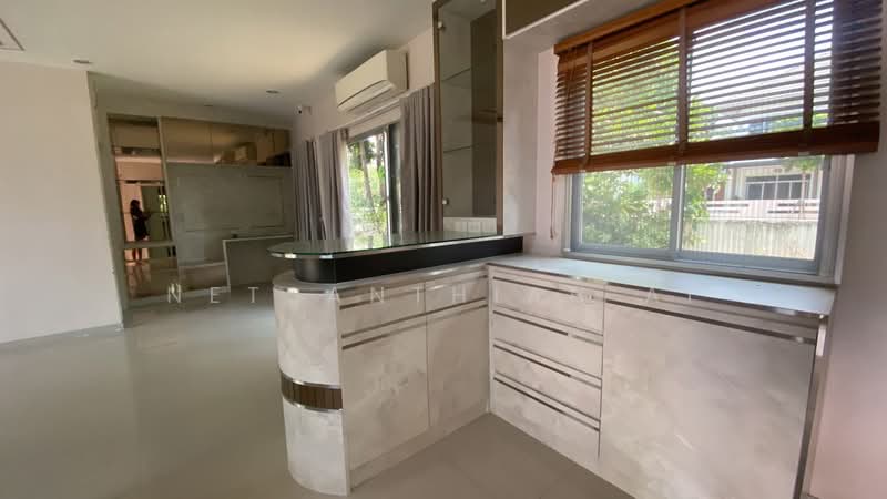 Villa Nova Thepharak, Samut Prakan