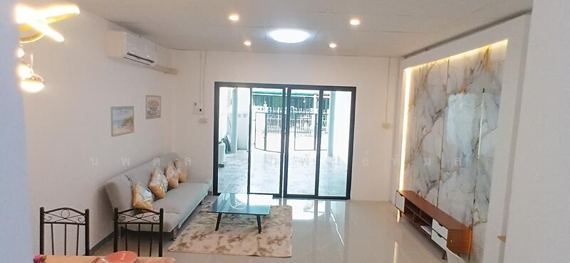 ลด1แสนขายทาวเฮาส์3ห้องนอนถนนจันทร์ทองเอี่ยมใกล้สถานีคลองบางไผ่, Nonthaburi