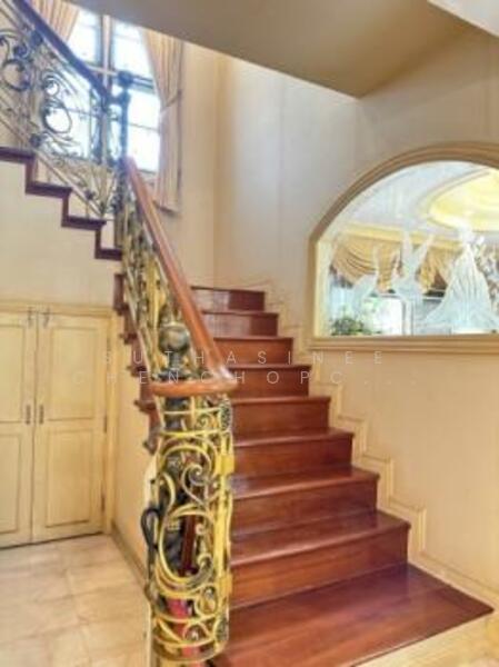 4-BR House, Bangkok