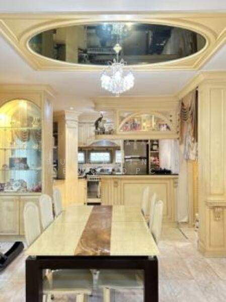 4-BR House, Bangkok