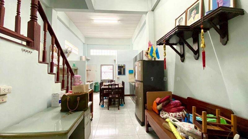อาคารพาณิชย์ 4 ชั้น ซอยติวานนท์ 38 ใกล้รถไฟฟ้าสายสีชมพู, Nonthaburi