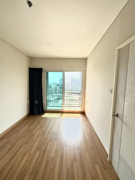 Lumpini Place Ratchada-Sathu, Bangkok