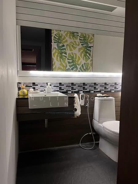 Sukhumvit House, Bangkok