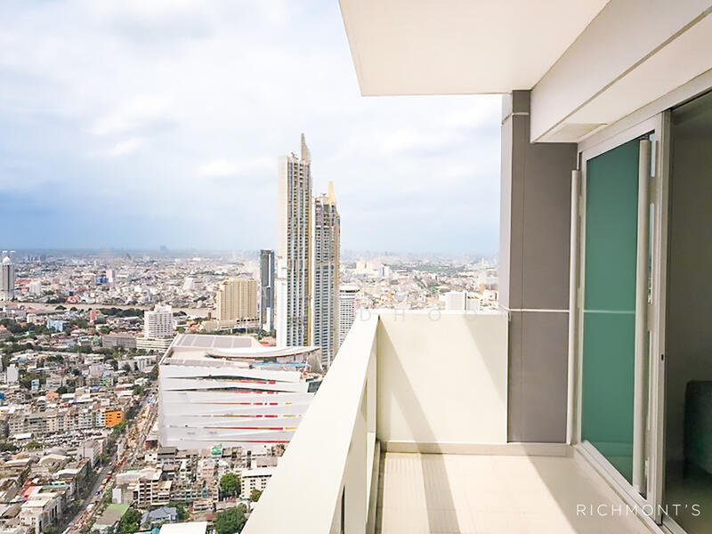 The River by Raimon Land, Bangkok