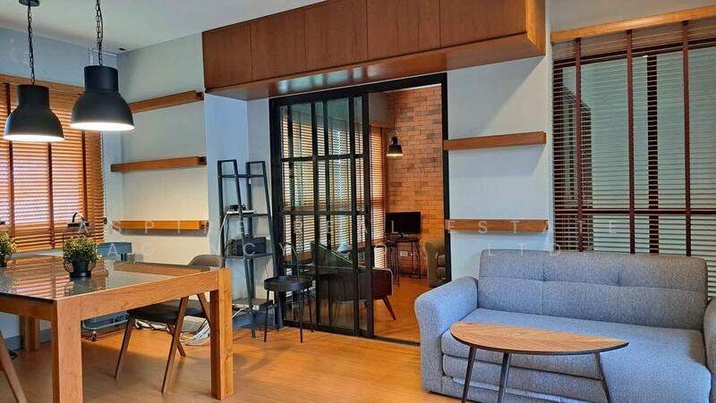 บ้านเดี่ยว 3 ชั้น ใกล้ BTS ทองหล่อ 3 นาที, Bangkok