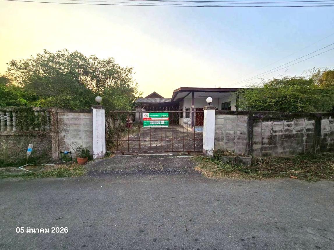 Single House in Pang Chang, Phrae Province
