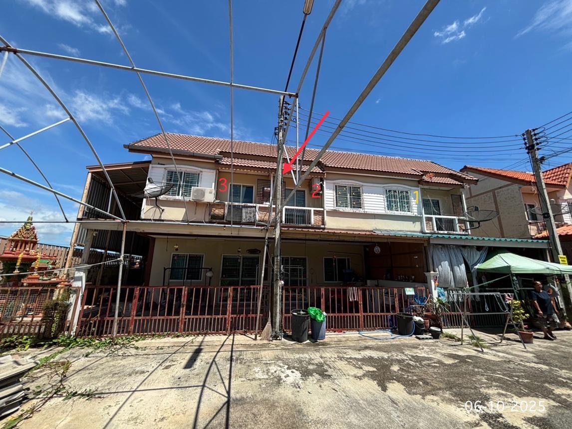 Townhouse Voraphiram Nakhon Chai Si Nakhon Pathom