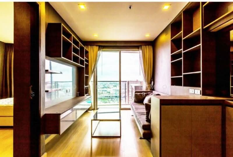 Sky Walk Residences, bangkok
