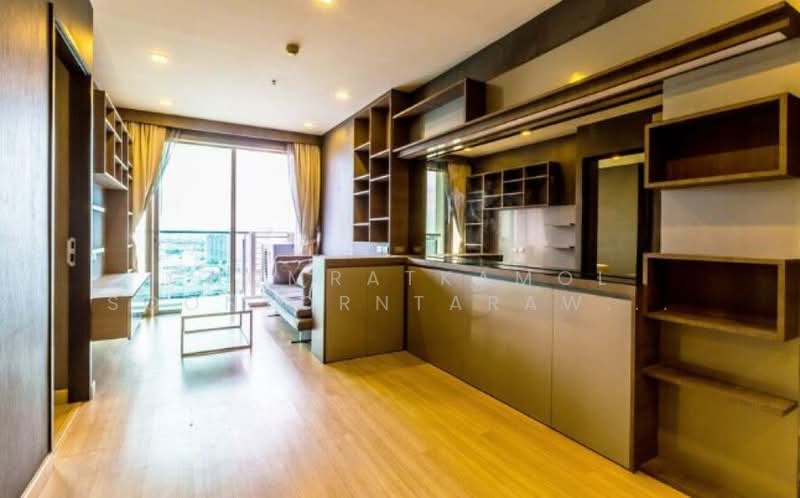 Sky Walk Residences, bangkok