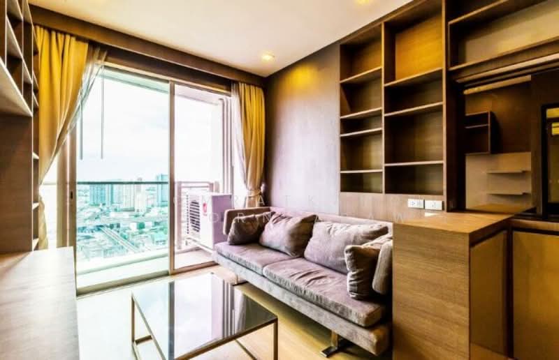 Sky Walk Residences, Bangkok