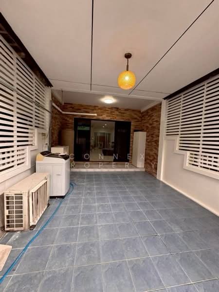 Two-story townhouse, Soi Ramintra 40 (Intersection 8), Bangkok