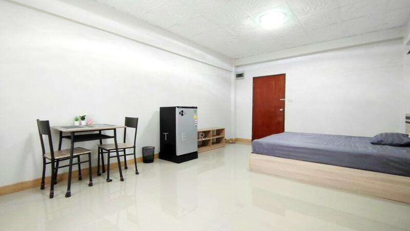 Manokit Condominium, Bangkok