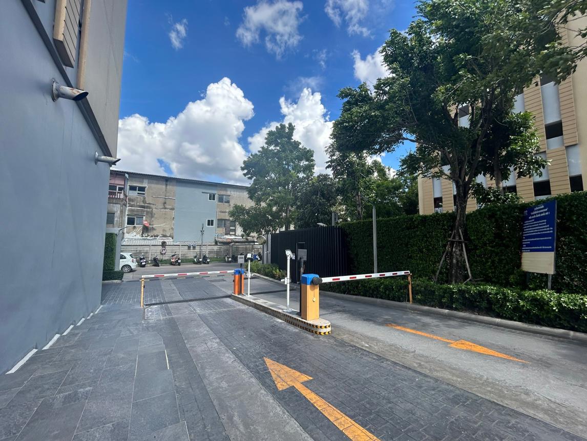 Plum Condo Central Station Bang Yai Nonthaburi