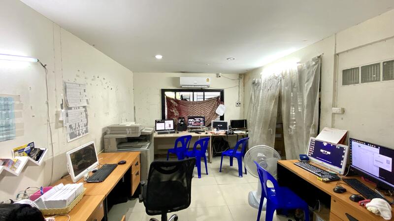 Mu Ban Sahakorn Bin Thai, Nonthaburi