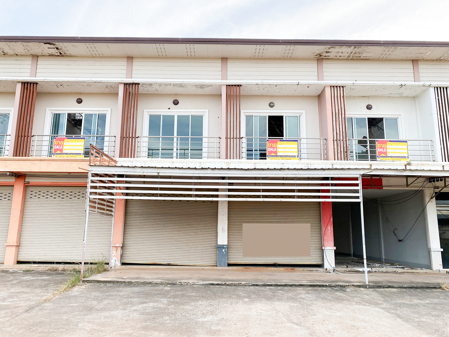 Commercial House in Amnatcharoen City