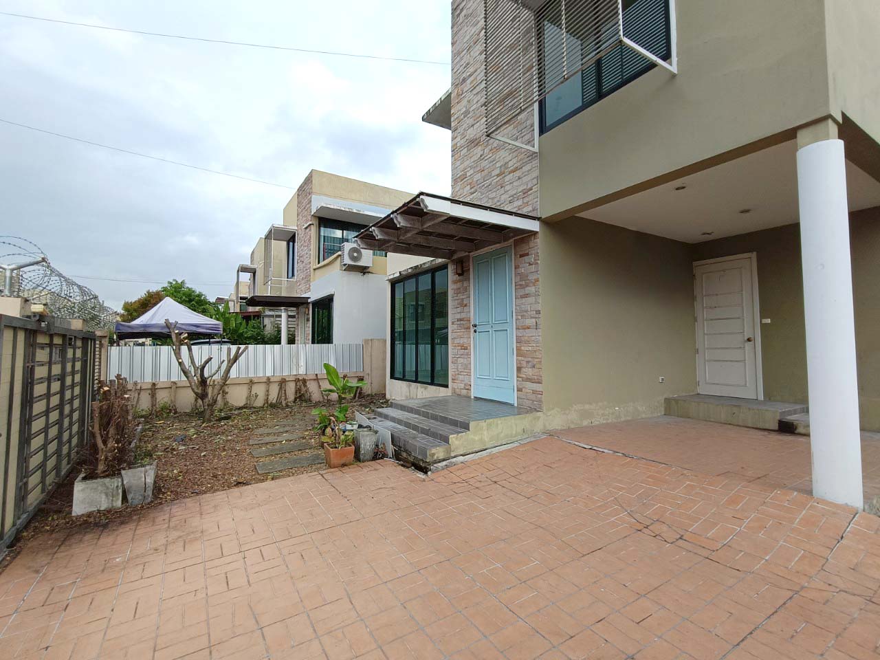 บ้านเดี่ยว โครงการบ้านร็อคการ์เด้น แอร์พอร์ต สุวรรณภูมิ