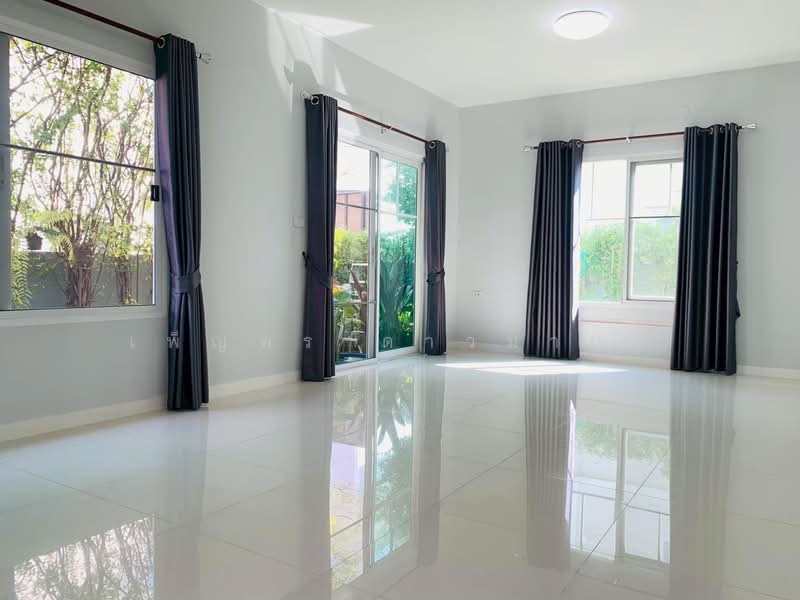 Villaggio Pinklao-Salaya, Nonthaburi