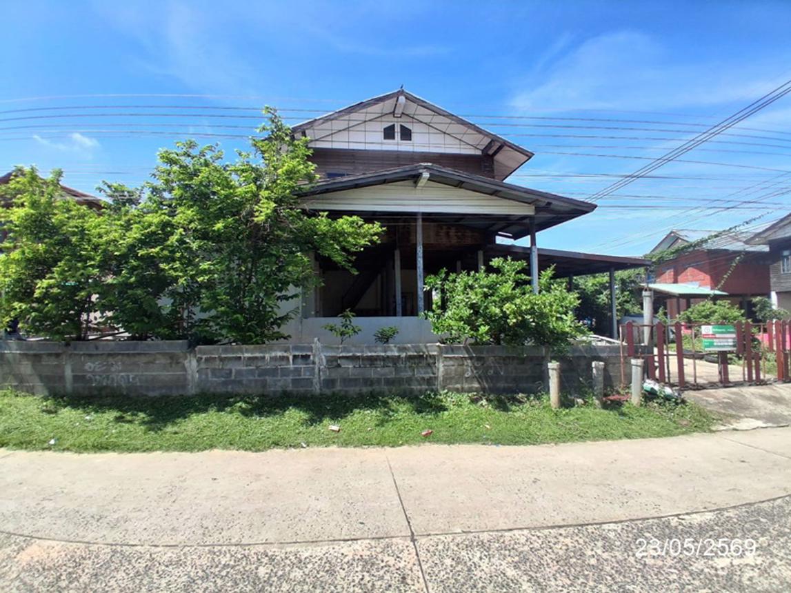 Single-detached house, rural style, Si Sa Ket, Roi Et