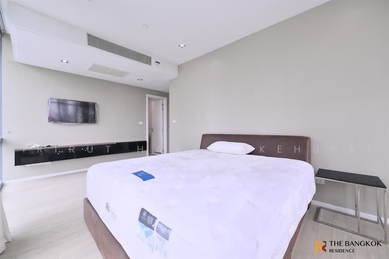 The Room Sukhumvit 21, Bangkok