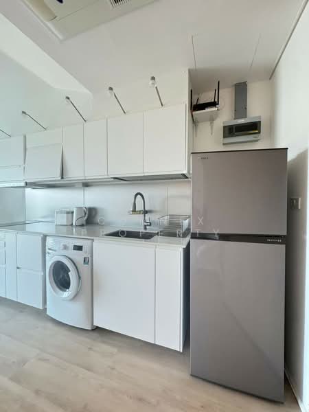 Noble Remix, Bangkok
