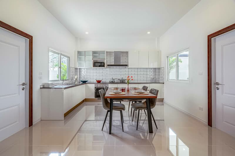 Modern House Pong, Chon Buri (Pattaya)