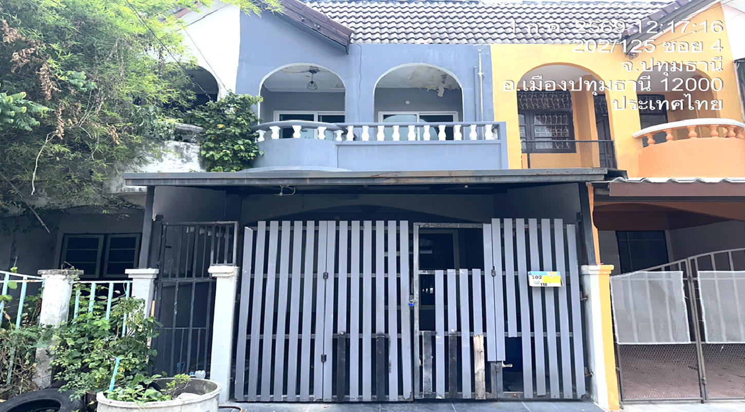 Townhouse by the River in Pathum Thani, Pathum Thani