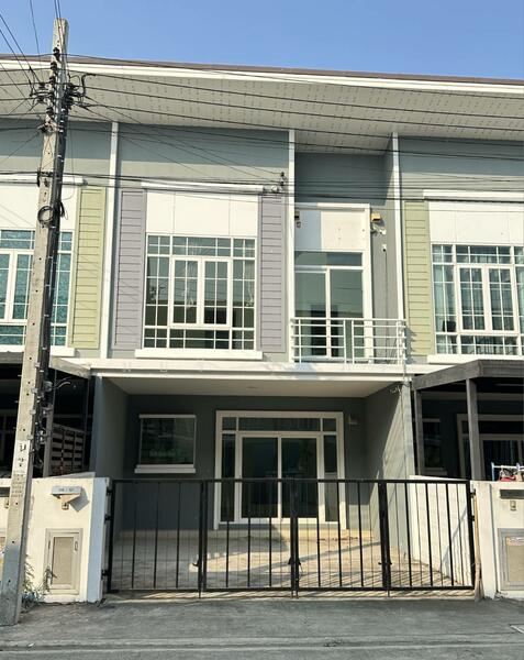 Q District Gusto Donmuang-Songprapa, Bangkok
