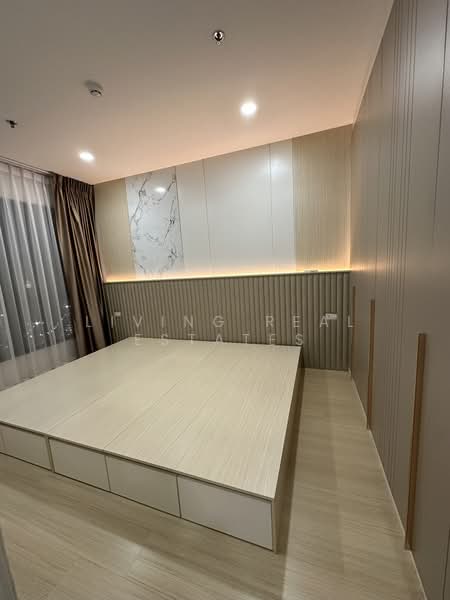 Supalai Loft Prajadhipok-Wongwian Yai, Bangkok