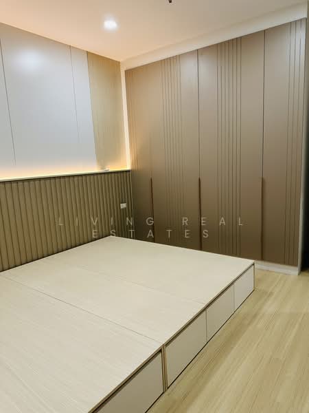 Supalai Loft Prajadhipok-Wongwian Yai, Bangkok