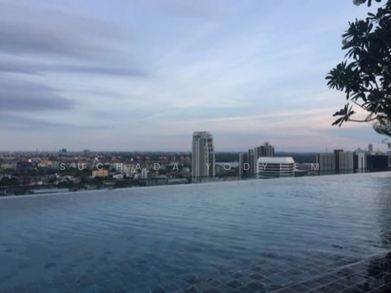 The Lofts Ekkamai, Bangkok