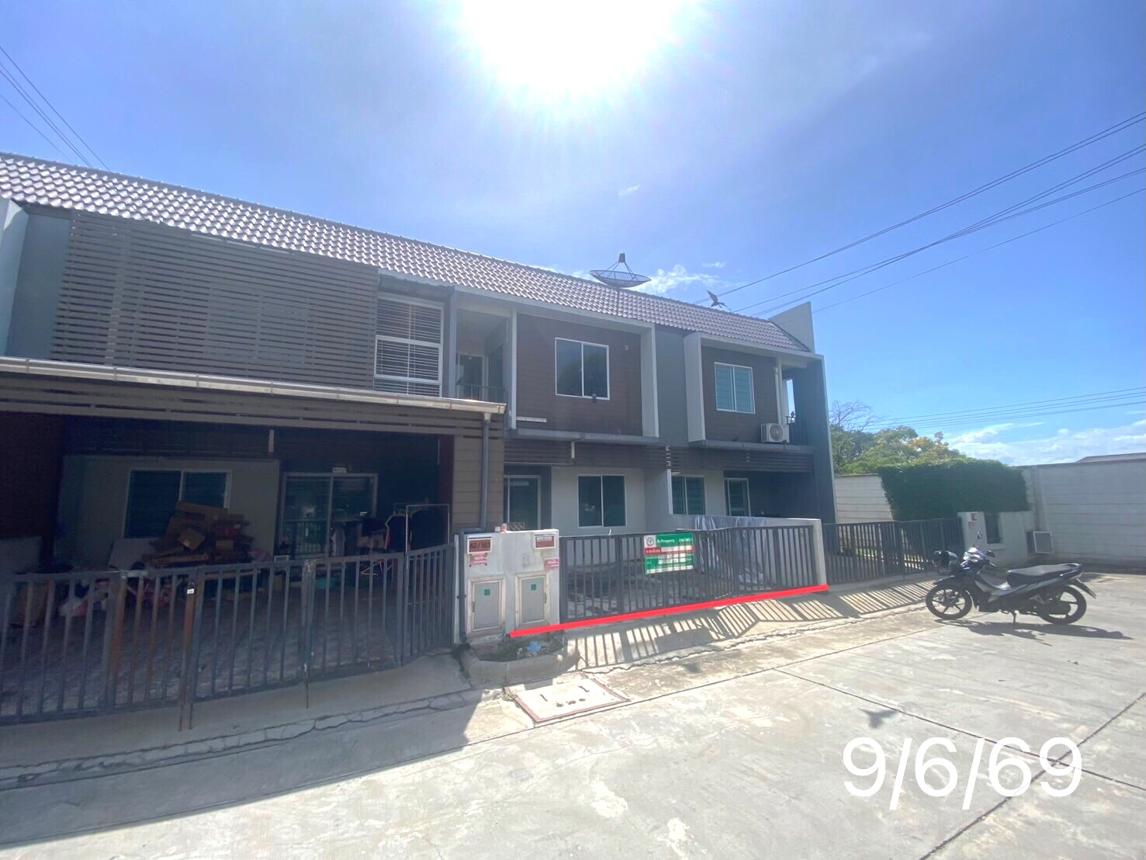 ทาวน์เฮ้าส์ เดอะคัลเลอร์ พรีเมี่ยม กาญจนาภิเษก-ราชพฤกษ์ 3 ไทรน้อย นนทบุรี