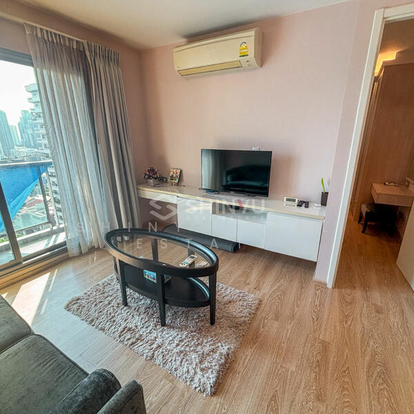 H Sukhumvit 43, Bangkok