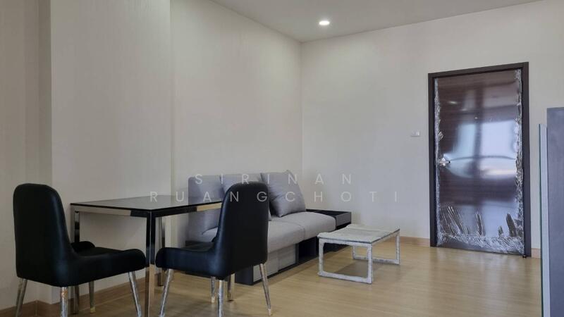 Supalai Loft Yaek Fai Chai Station, Bangkok