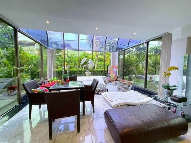 The Park Avenue Private, Bangkok