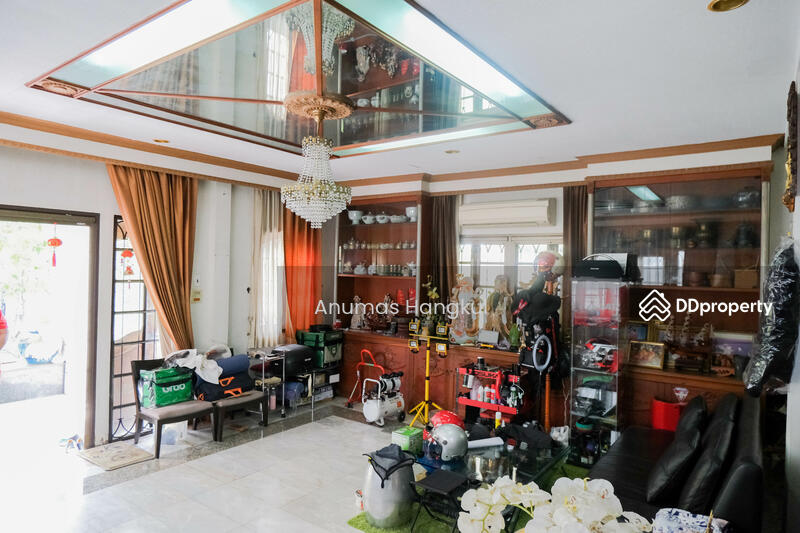 Ladawan Srinakarin, Samut Prakan