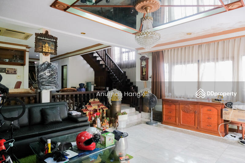 Ladawan Srinakarin, Samut Prakan