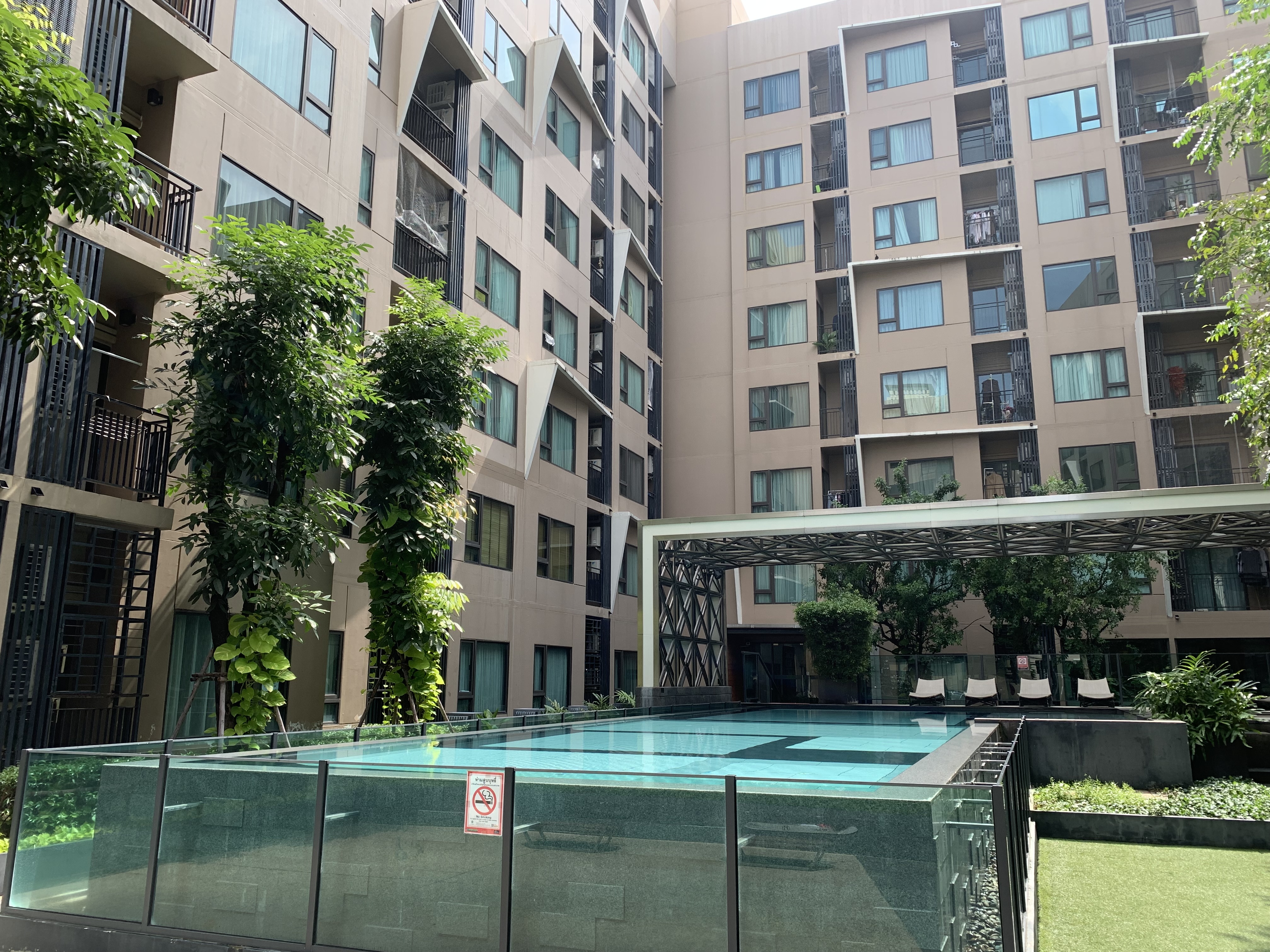 ห้องชุดพักอาศัย โครงการคอนโดเลต พิกเซล สาทร