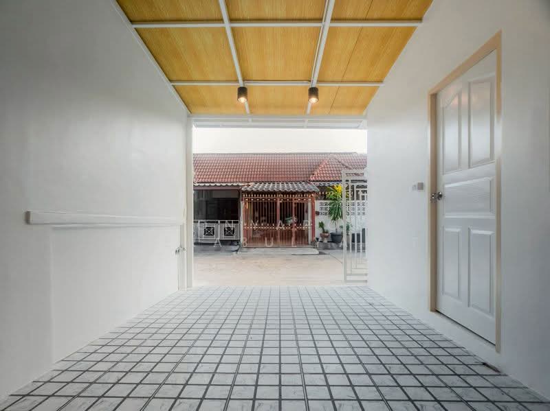 Baan Buathong 4, Nonthaburi