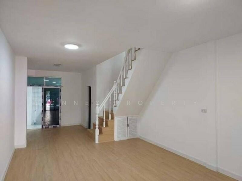Town House Ram Intra 42, Intersection 8 ทาวน์เฮ้าส์ รามอินทรา 42 แยก 8, Bangkok