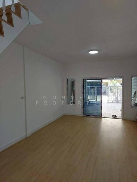Town House Ram Intra 42, Intersection 8 ทาวน์เฮ้าส์ รามอินทรา 42 แยก 8, Bangkok