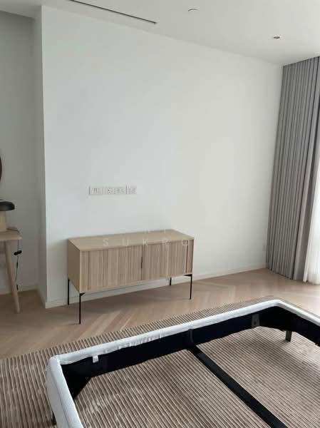 Four Seasons Private Residences, Bangkok