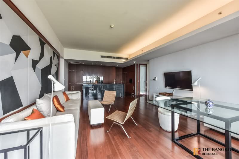 Hansar Rajdamri, Bangkok