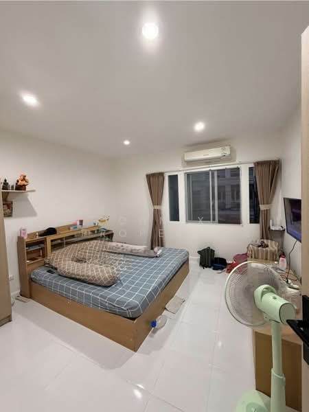 Prinyaluck Ekachai-Bangbon, Bangkok