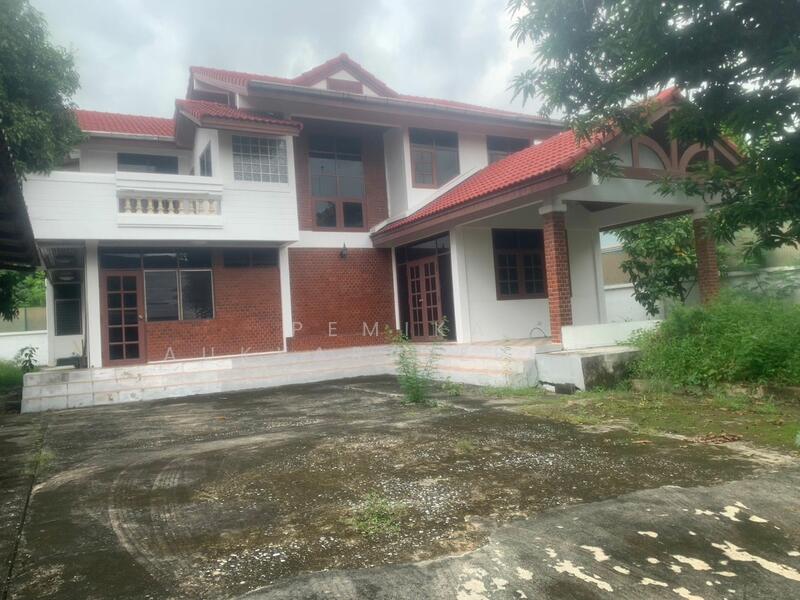 Seri Villa, Bangkok