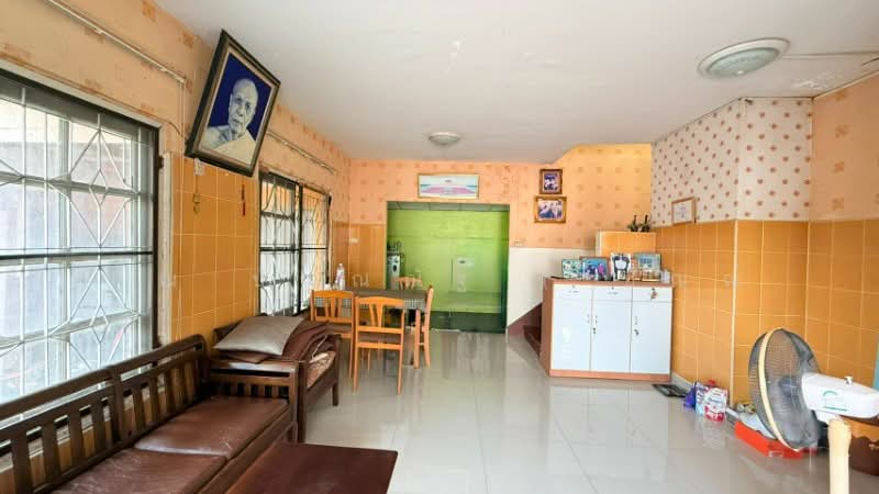 Baan Pruksa 12, Pathum Thani