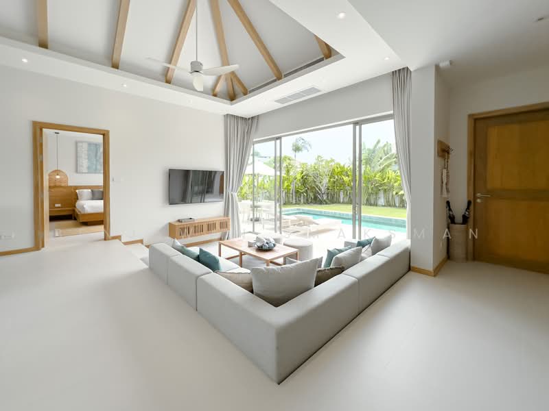 Trichada Essence, Phuket