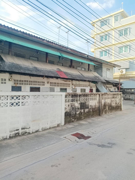 Land for Sale – Soi Bangkhae 14 (with Existing Structure), Bangkok